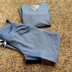 Figs scrubs set